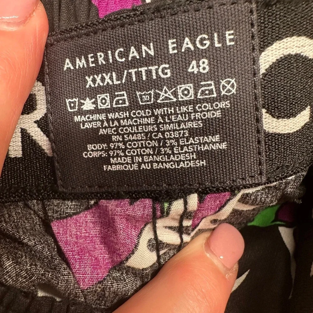 American Eagle Mens XXXL Black Eggplant Flame Print 4 Inch Stretch Boxers NWT